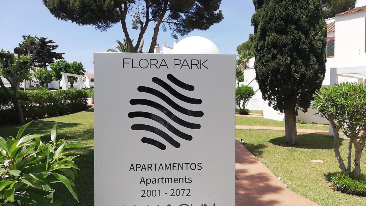 Aparthotel Flora Park & Aquarock Cala 'n Bosch Buitenkant foto